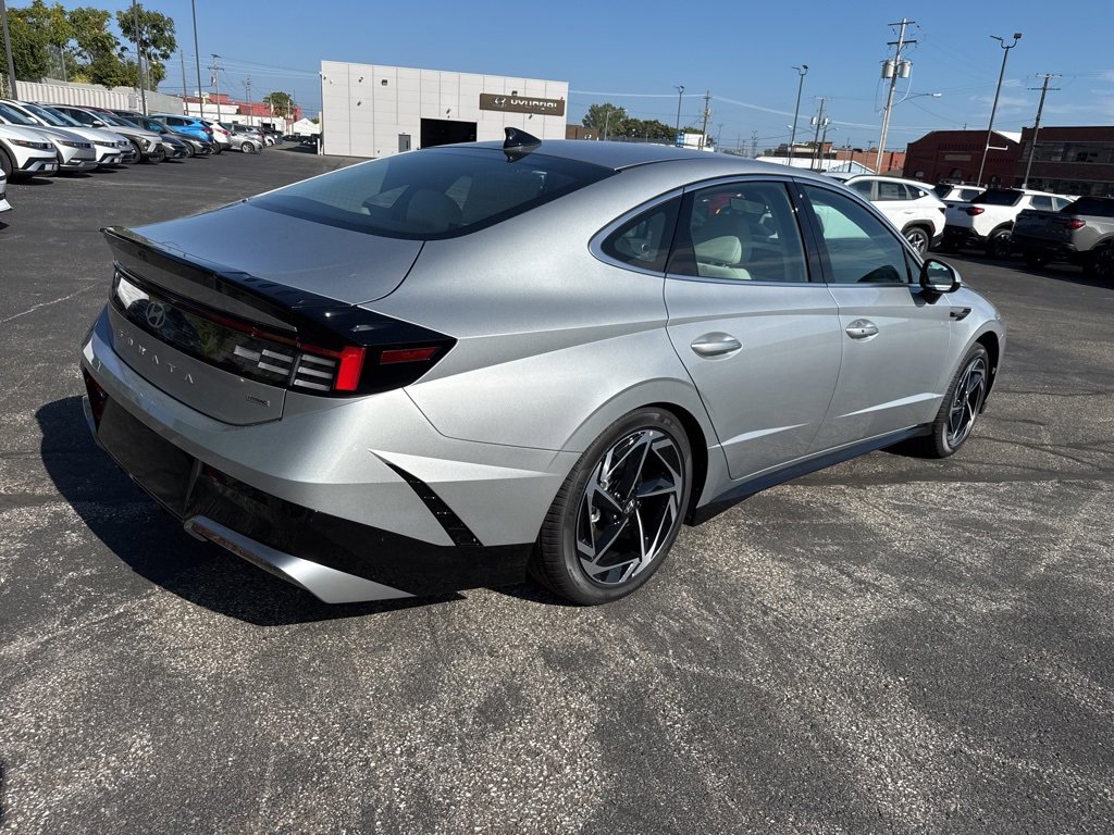 New 2026 Hyundai Sonata SEL image 7