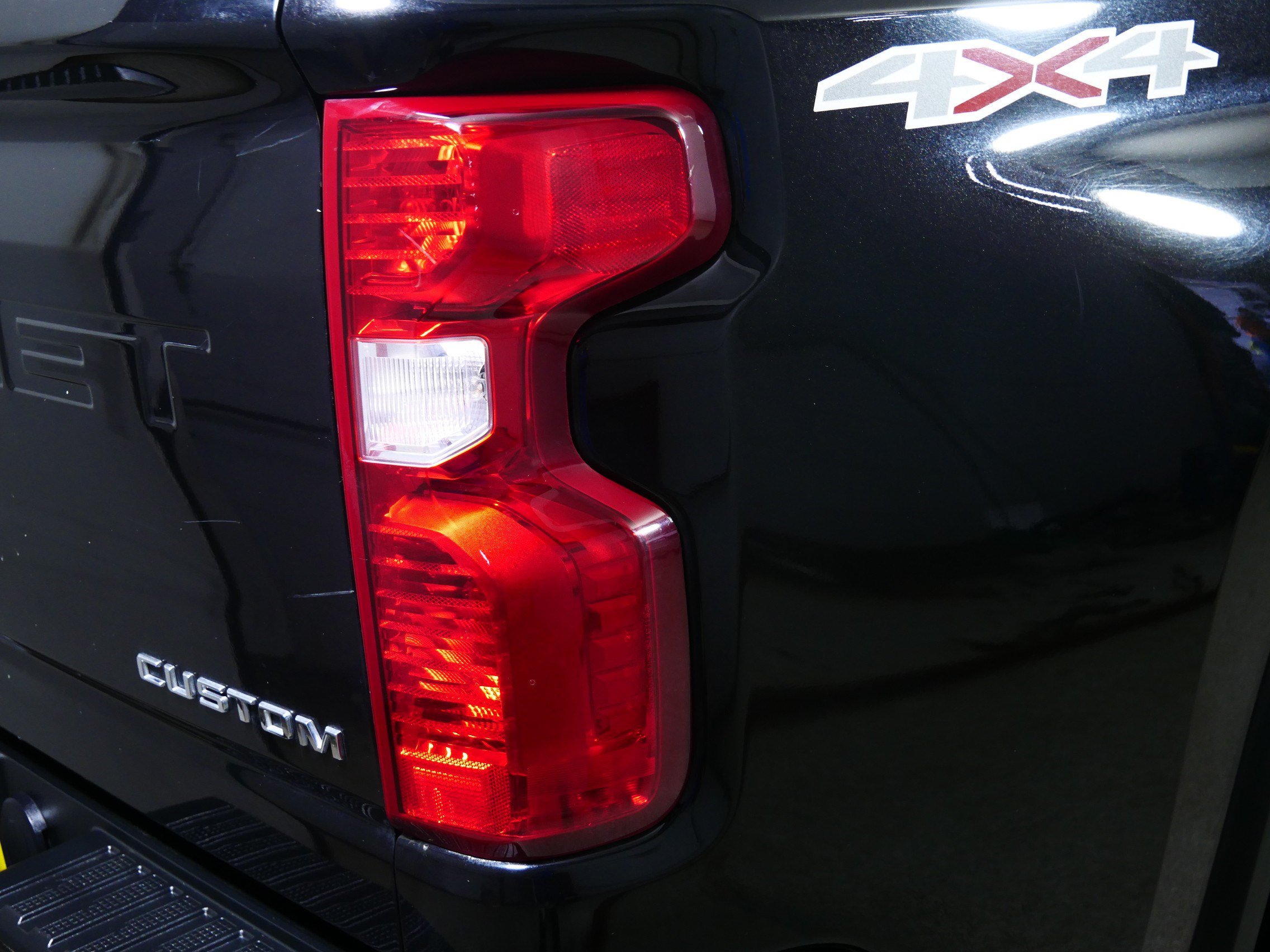 Certified 2022 Chevrolet Silverado 2500 Custom w/ Custom Value Package AWD/4WD image 17