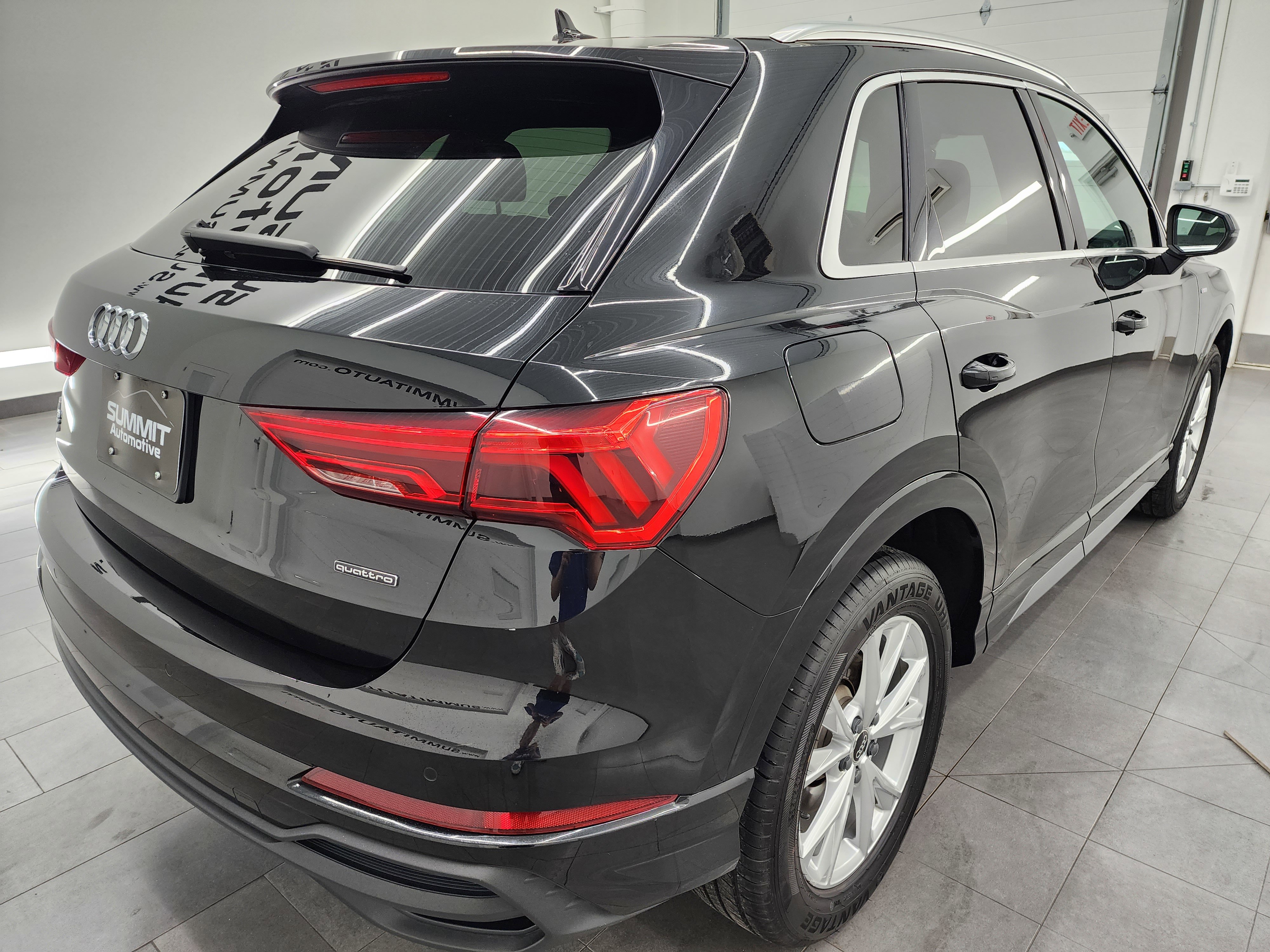 Used 2023 Audi Q3 2.0T Premium image 5