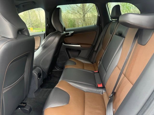 Used 2016 Volvo XC60 T6 Platinum AWD/4WD image 14