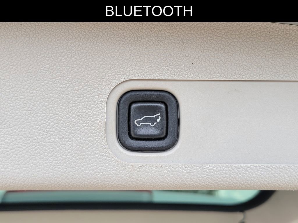 Used 2012 Chevrolet Tahoe LT w/ Luxury Package AWD/4WD image 7