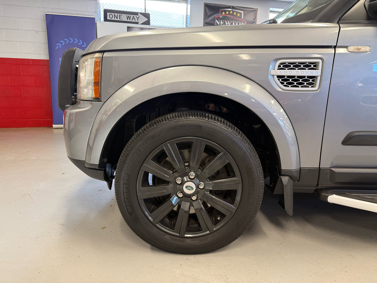 Used 2012 Land Rover LR4 HSE LUX image 19