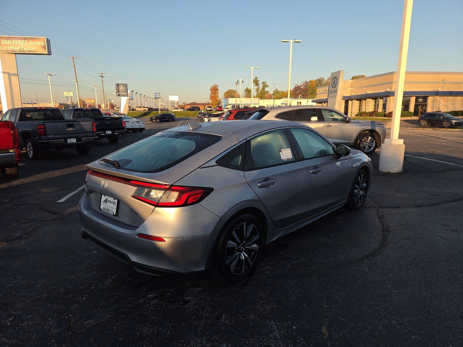 Used 2024 Honda Civic EX-L image 27