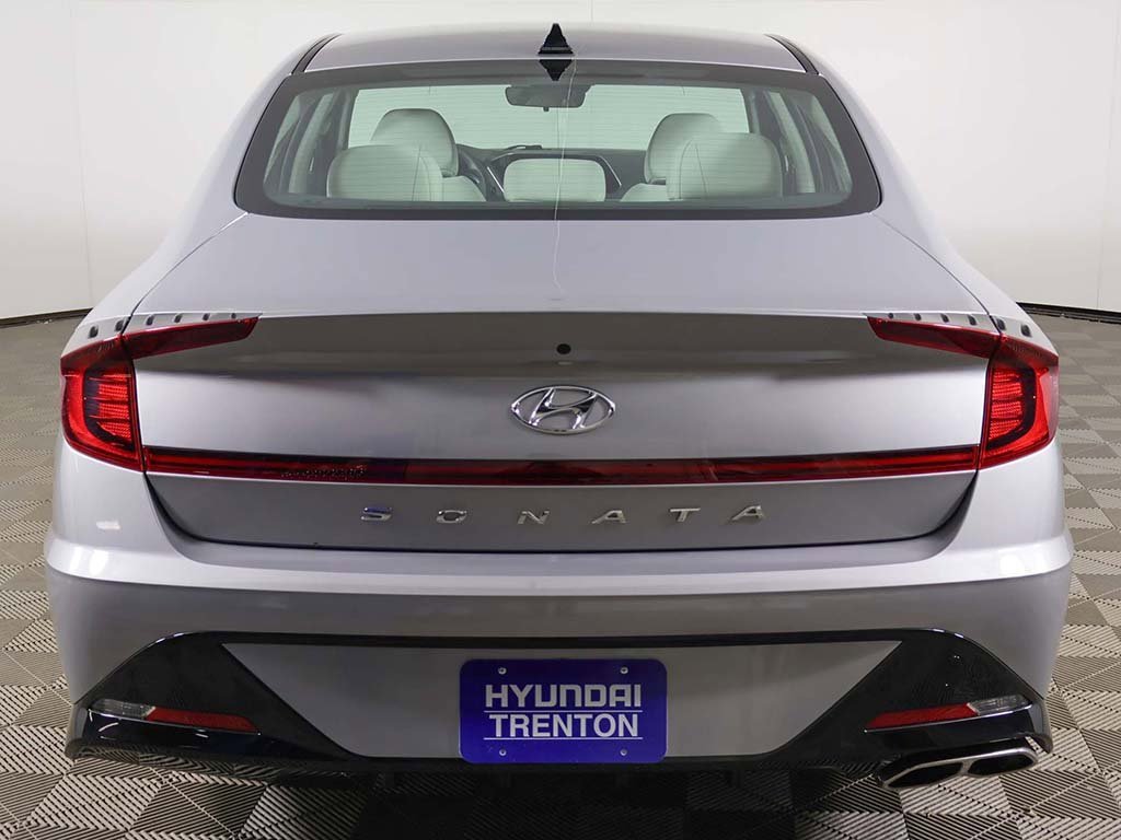 Certified 2023 Hyundai Sonata SEL w/ Cargo Package image 11