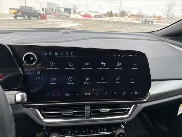 New 2026 Chevrolet Equinox EV LT image 15