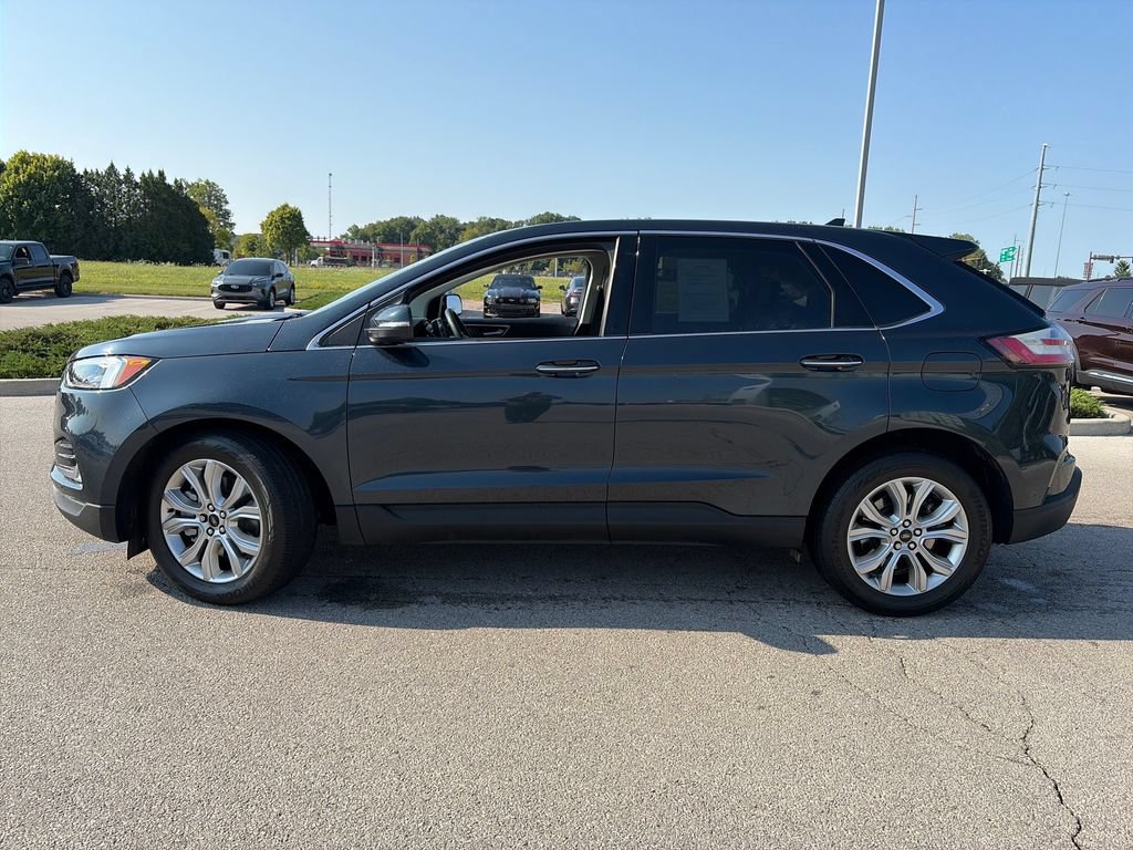 Used 2023 Ford Edge Titanium w/ Equipment Group 301A AWD/4WD image 4