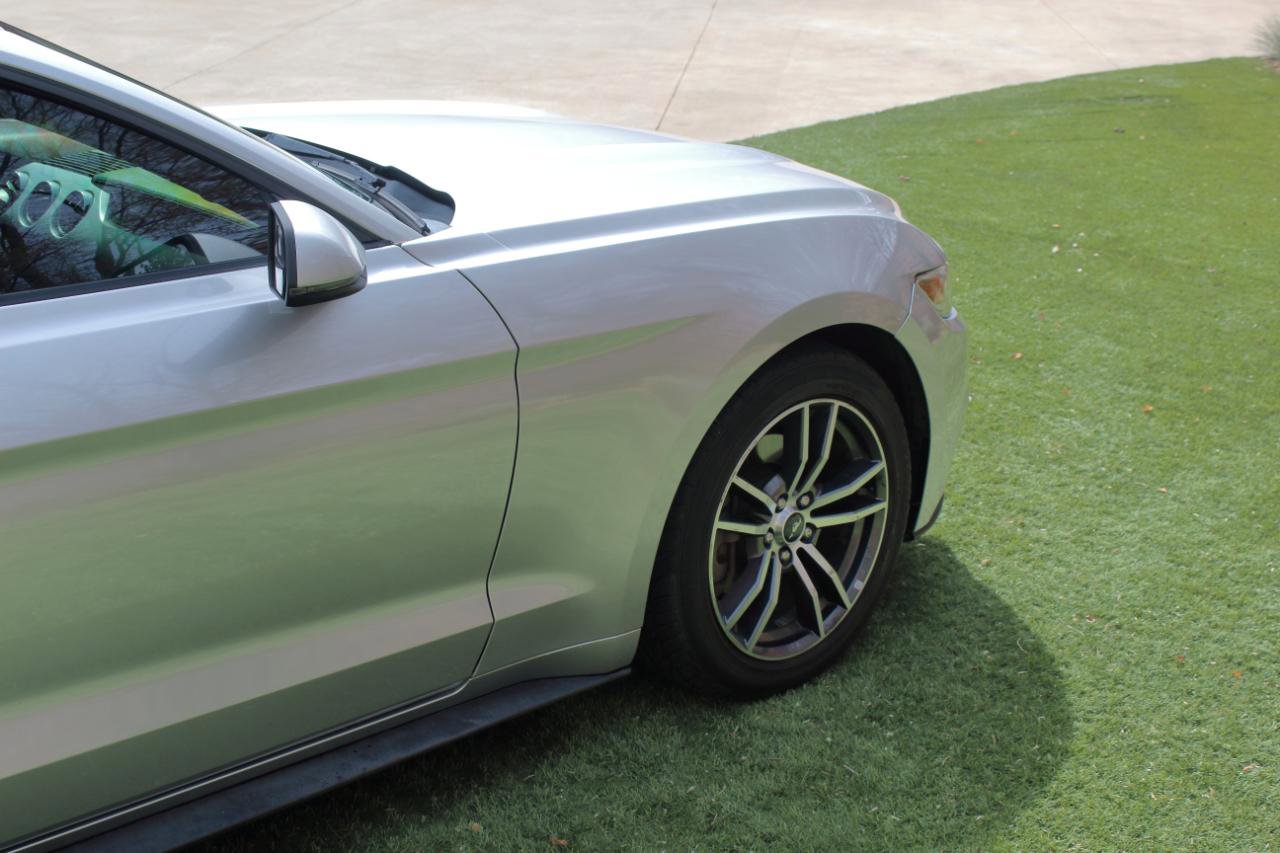 Used 2017 Ford Mustang Premium image 17