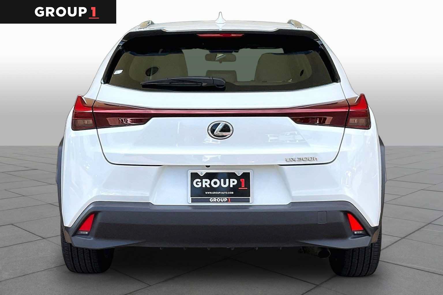 Certified 2026 Lexus UX 300h FWD image 5