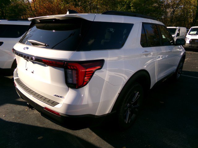 New 2026 Ford Explorer Active image 4