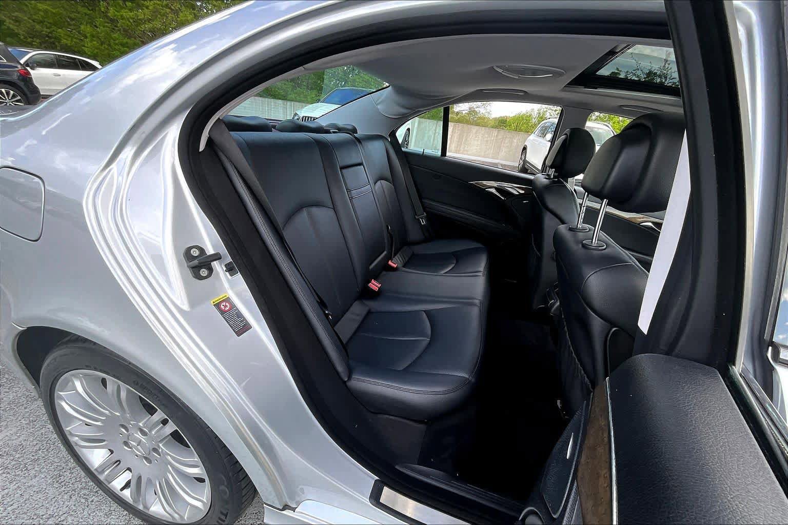 Used 2007 Mercedes-Benz E 350 4MATIC Sedan image 19