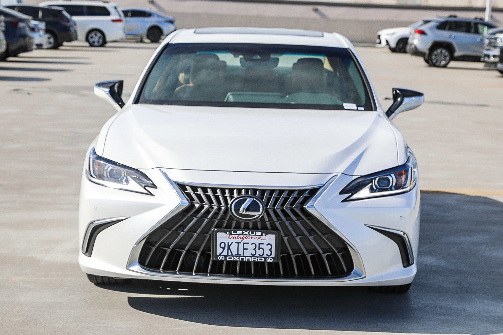 Used 2024 Lexus ES 350 w/ Premium Package image 2