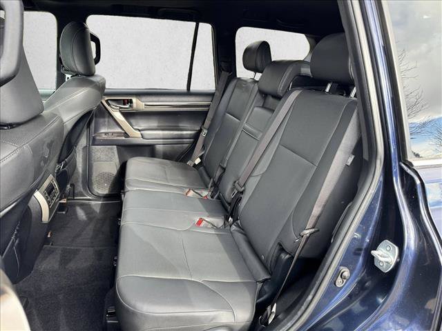 Used 2020 Lexus GX 460 Premium w/ Premium Package AWD/4WD image 17
