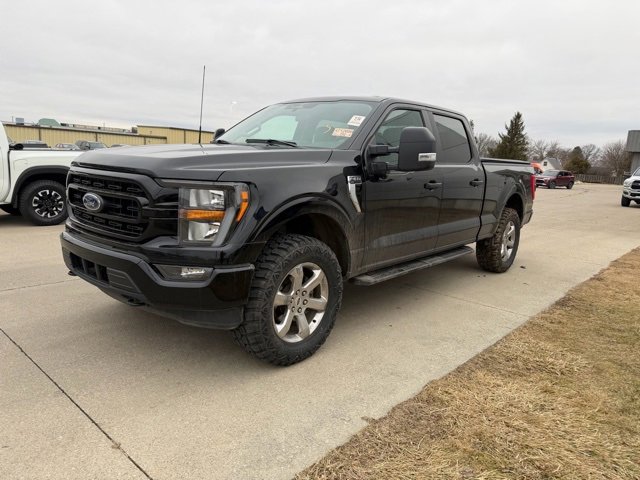 Used 2023 Ford F150 XLT w/ Trailer Tow Package image 3