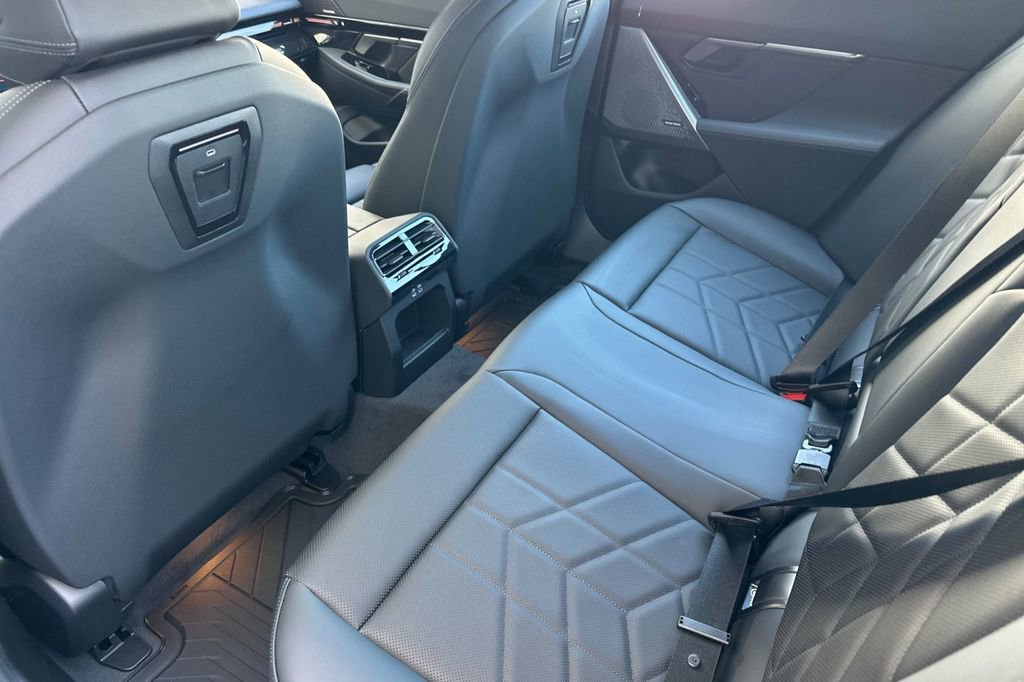 New 2026 BMW 530i RWD image 12