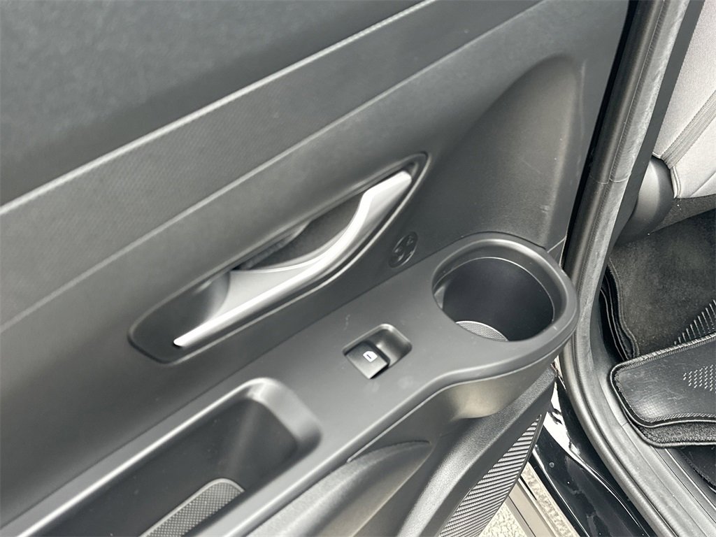 Used 2022 Hyundai Santa Cruz SEL w/ Cargo Package image 12