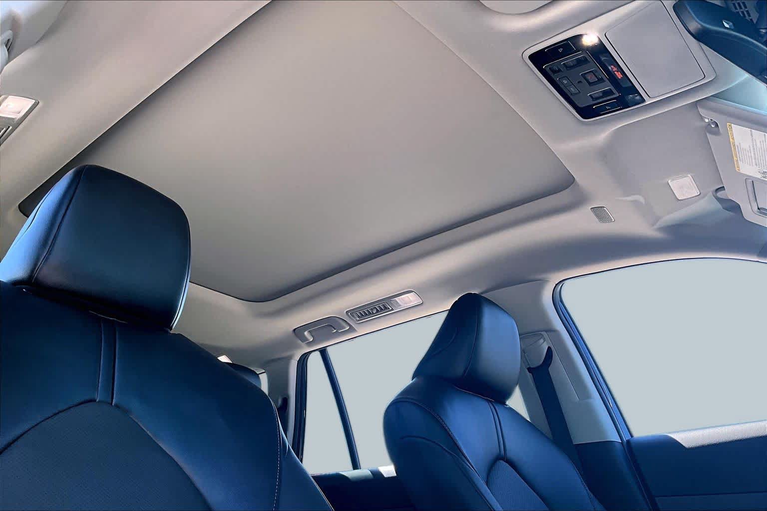 Certified 2024 Toyota Grand Highlander AWD image 13