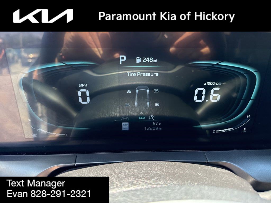 Used 2025 Kia Telluride S image 35