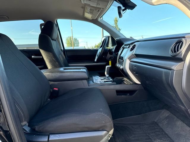 Used 2018 Toyota Tundra SR5 w/ SR5 Upgrade Package AWD/4WD image 11