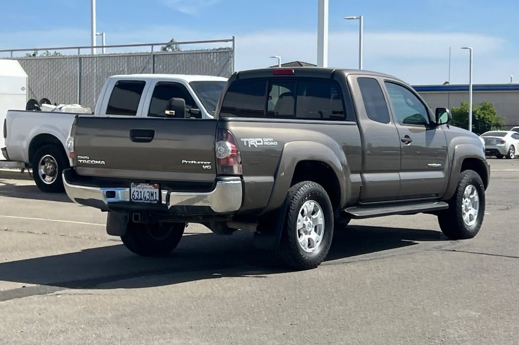Used 2013 Toyota Tacoma PreRunner w/ TRD Off-Road Pkg RWD image 5