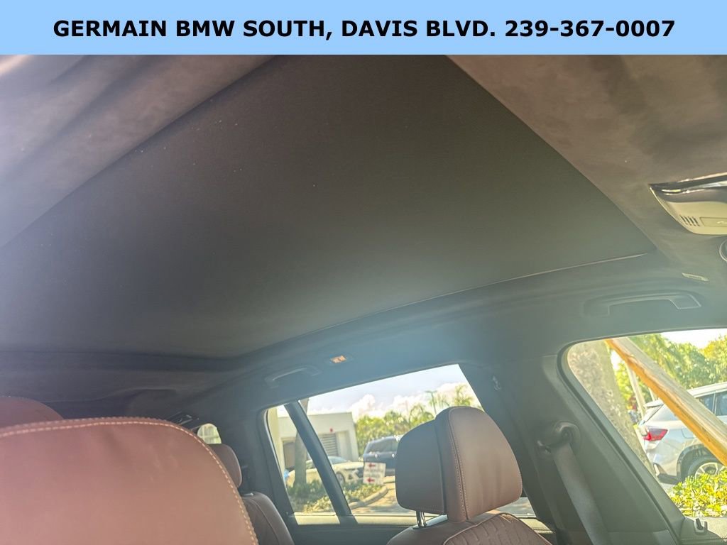 Used 2025 BMW X7 M60i image 23