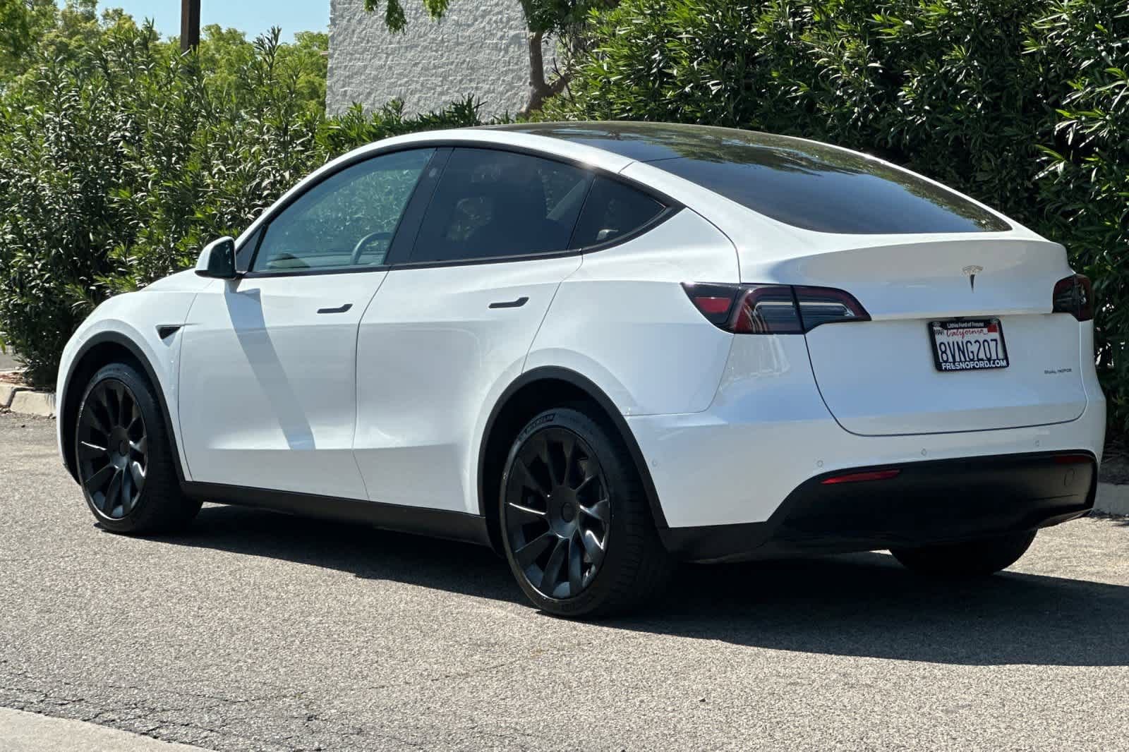 Used 2021 Tesla Model Y Long Range image 6