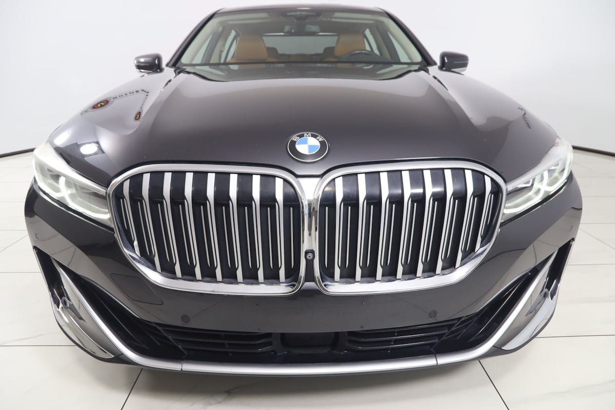 Used 2020 BMW 750i xDrive AWD/4WD image 47
