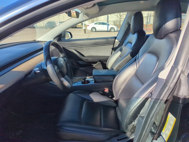 Used 2018 Tesla Model 3 Long Range image 12