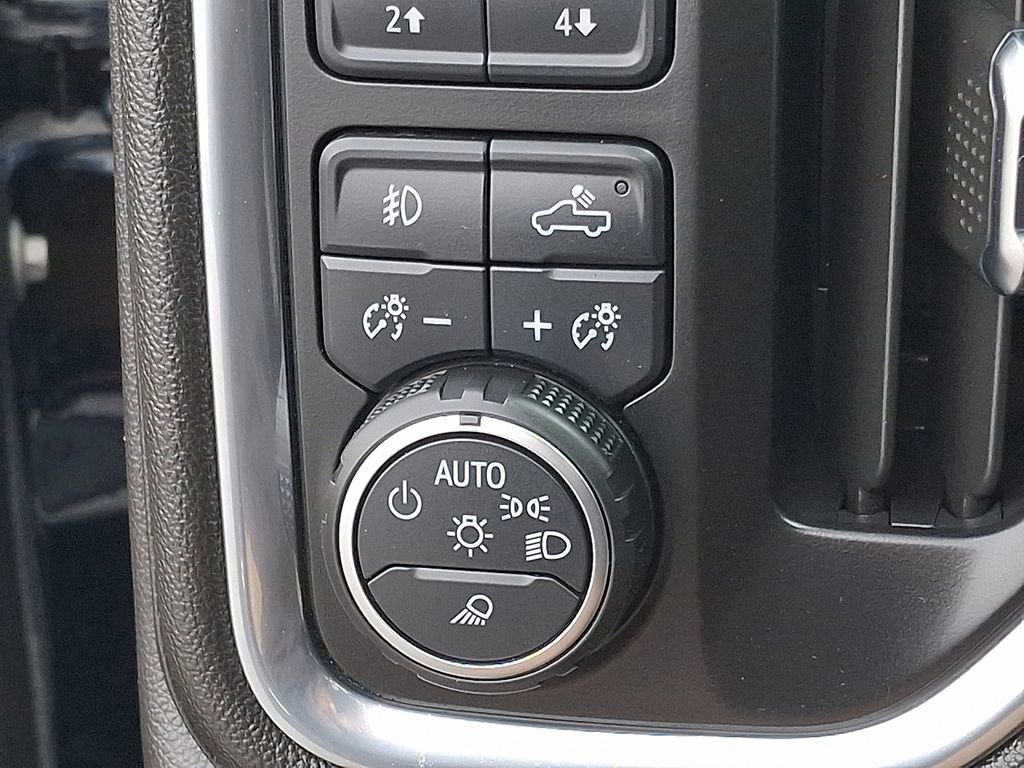 Used 2023 Chevrolet Silverado 3500 High Country w/ Technology Package image 25