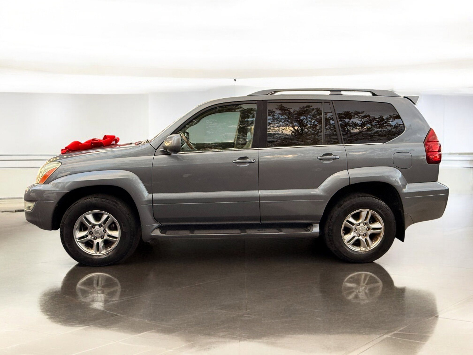 Used 2004 Lexus GX 470 image 7