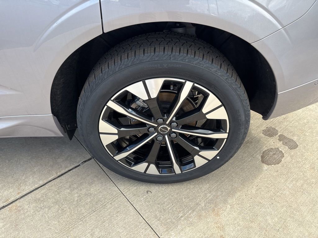 New 2026 Volvo XC60 B5 Plus w/ Protection Package Premier image 16