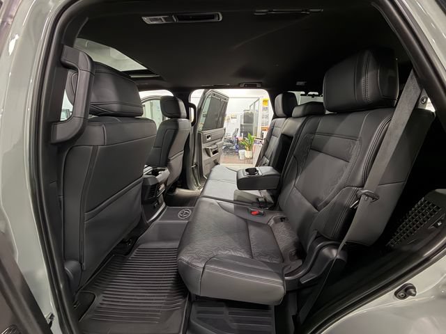 Used 2025 Toyota Sequoia Limited w/ Tow Technology Package AWD/4WD image 12