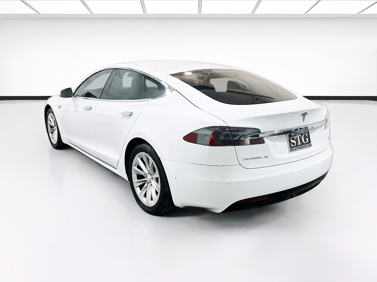 Used 2016 Tesla Model S 75 RWD image 6