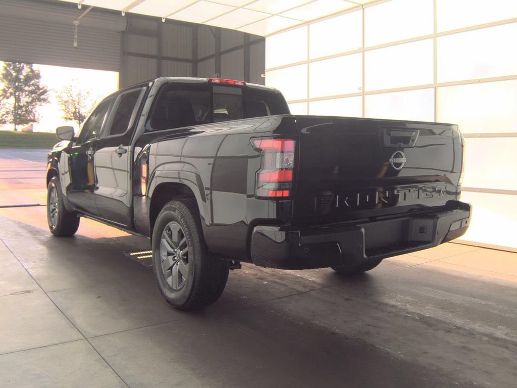 Certified 2025 Nissan Frontier SV RWD image 3