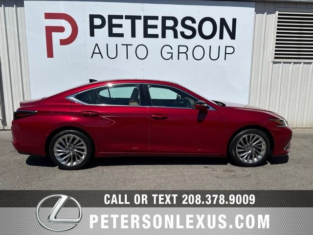Used 2019 Lexus ES 350 w/ Accessory Package FWD image 2