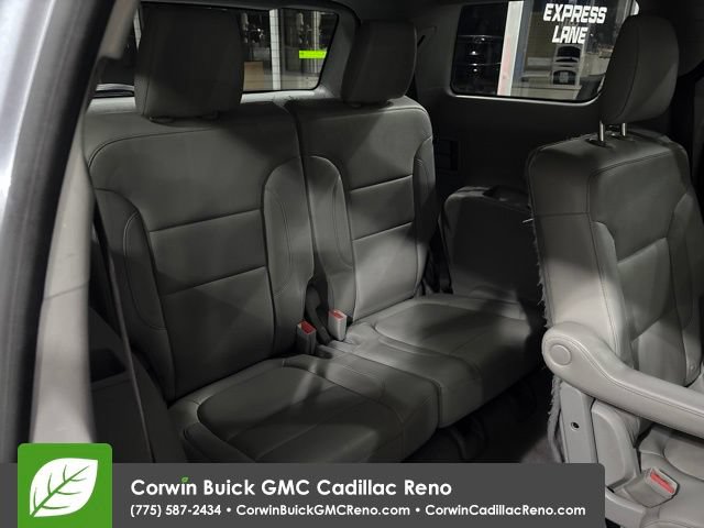 Used 2017 GMC Acadia SLT FWD image 18