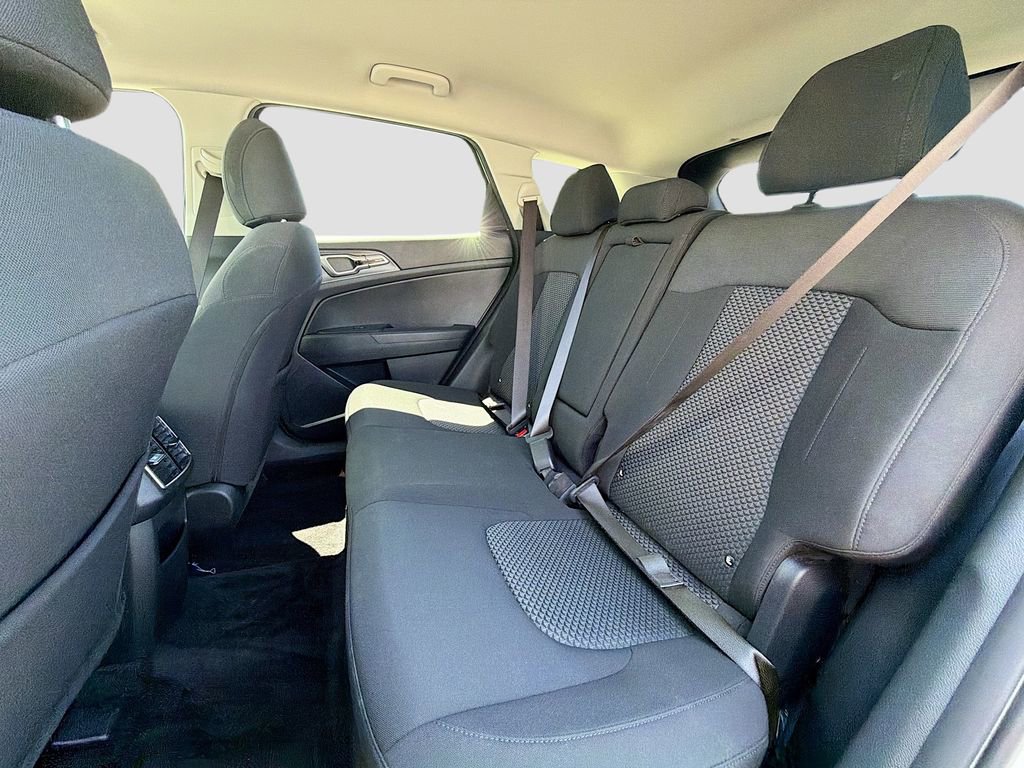 Used 2025 Kia Sportage LX AWD/4WD image 24