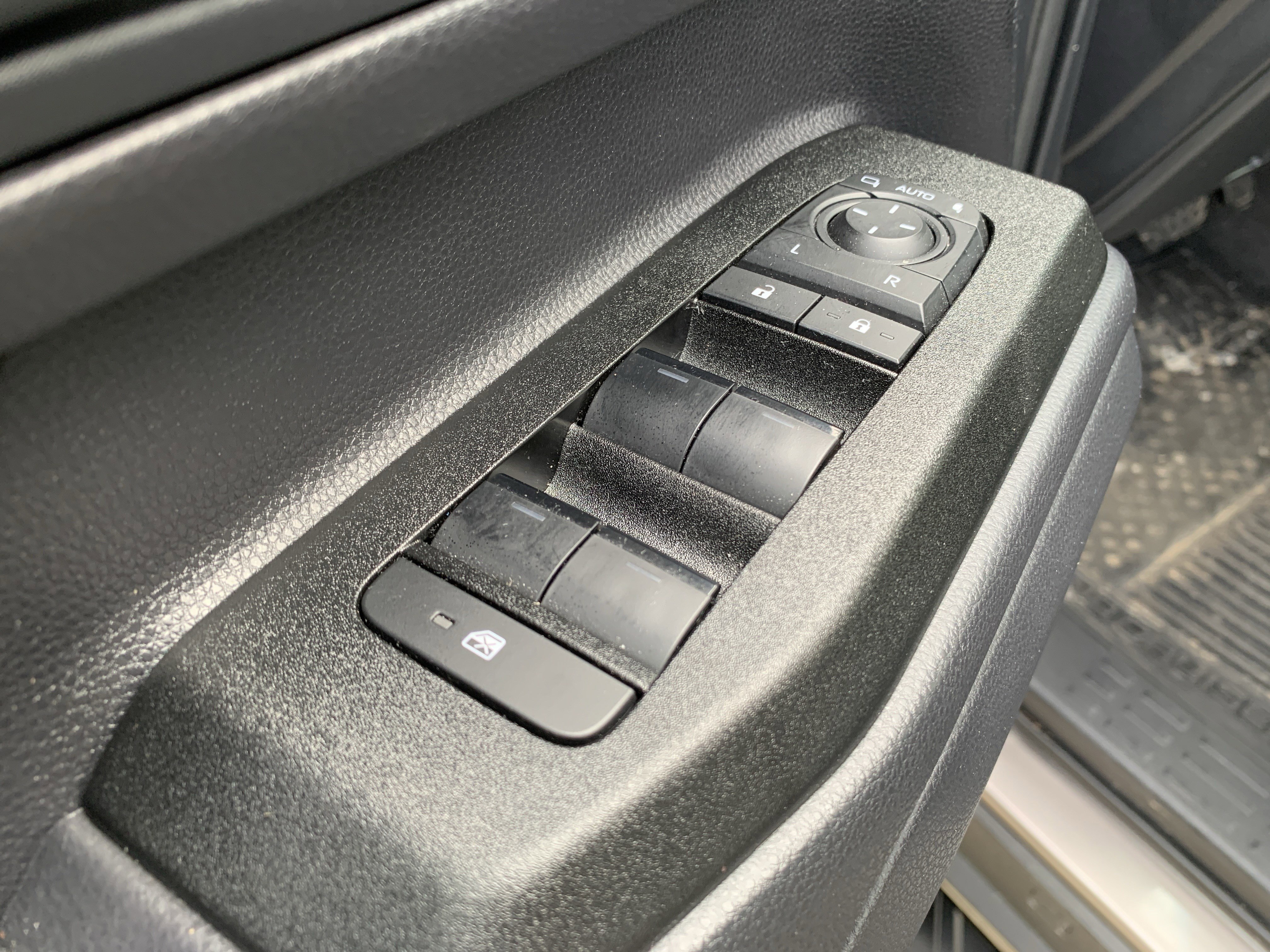 Used 2025 Toyota Land Cruiser 1958 image 15
