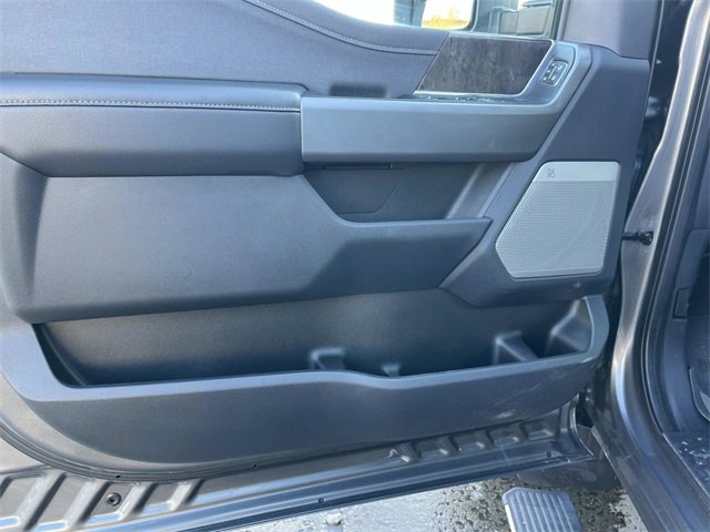 Used 2025 Ford F350 Lariat w/ Lariat Ultimate Package image 28