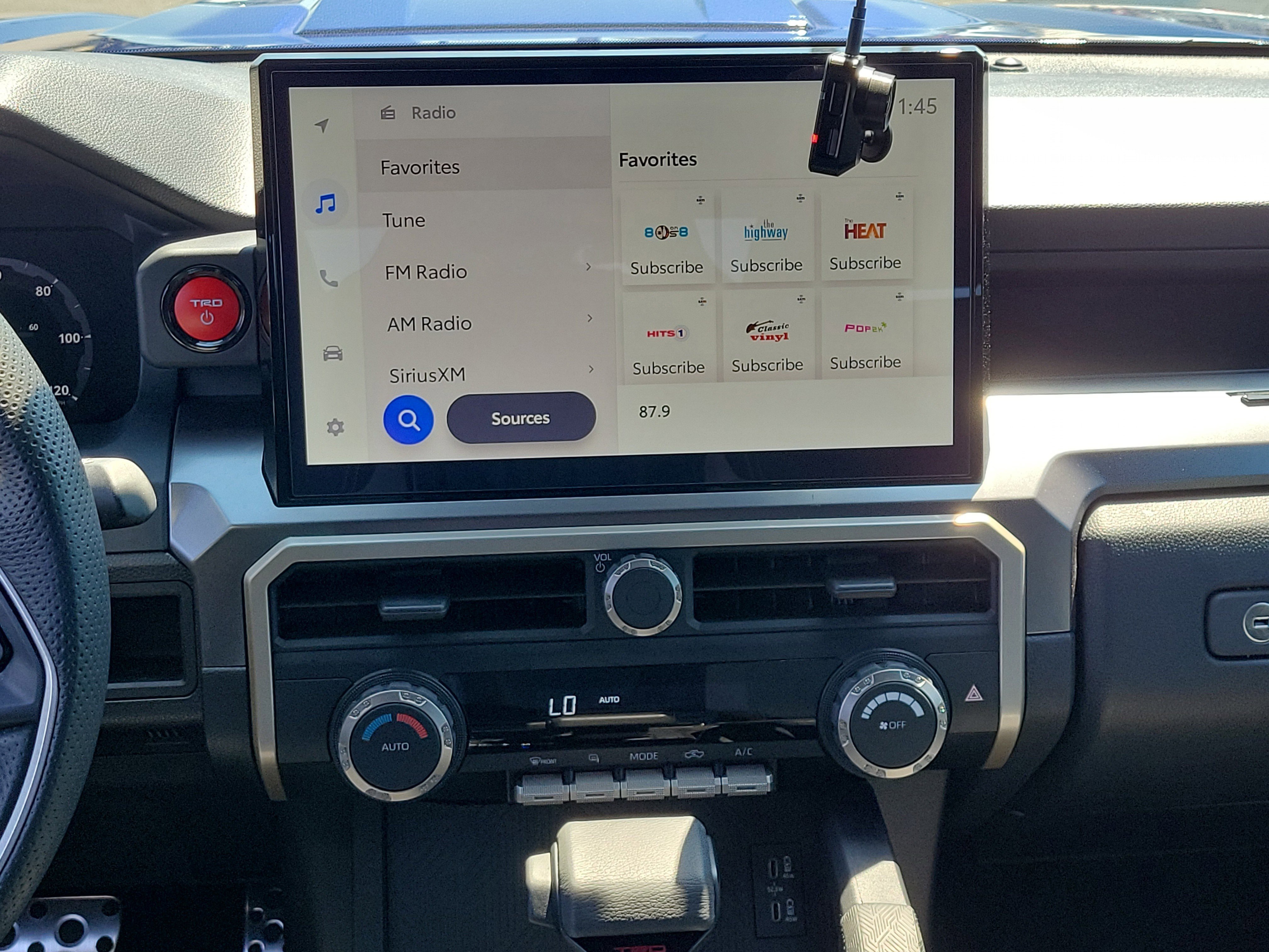 Used 2025 Toyota Tacoma TRD Sport image 19