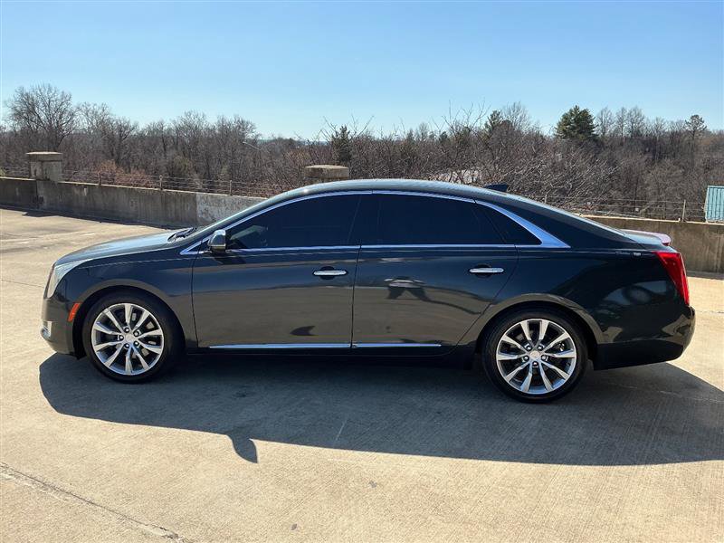 Used 2016 Cadillac XTS Luxury image 3