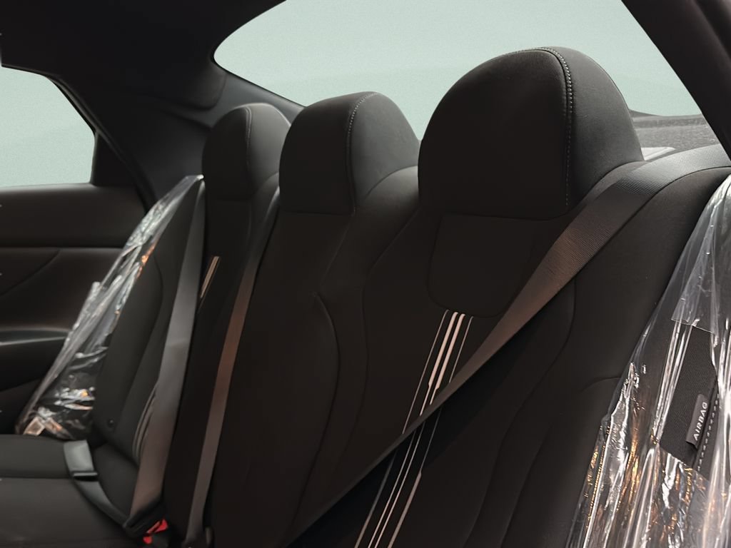 Certified 2025 Hyundai Elantra SEL FWD image 13