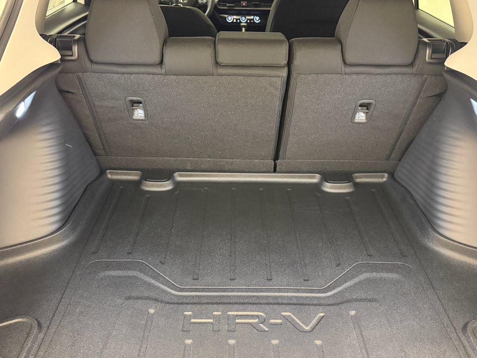 New 2026 Honda HR-V LX image 9