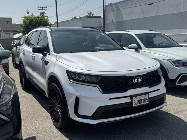 Used 2021 Kia Sorento S w/ Panoramic Sunroof Package image 3