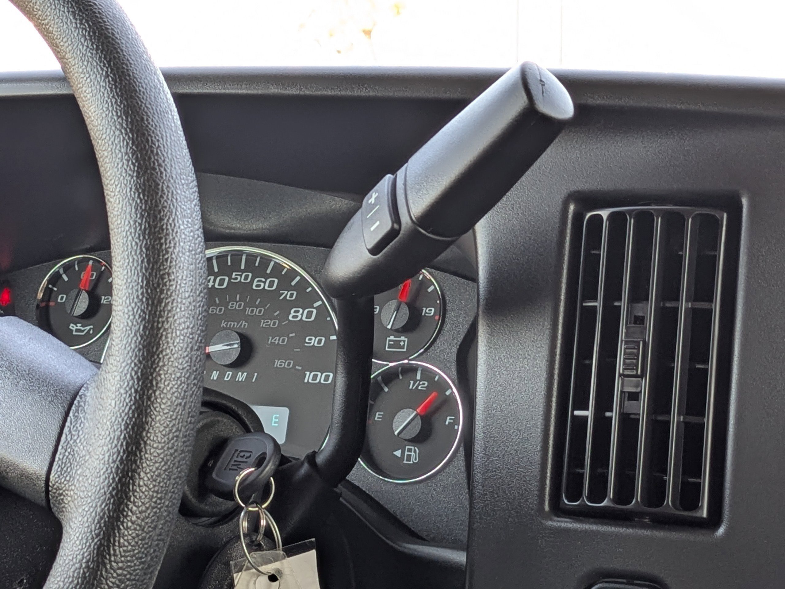 Used 2025 GMC Savana 3500 LT w/ LT Preferred Equipment Group image 19