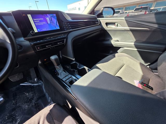 Used 2025 Toyota Camry LE w/ Convenience Package AWD/4WD image 28