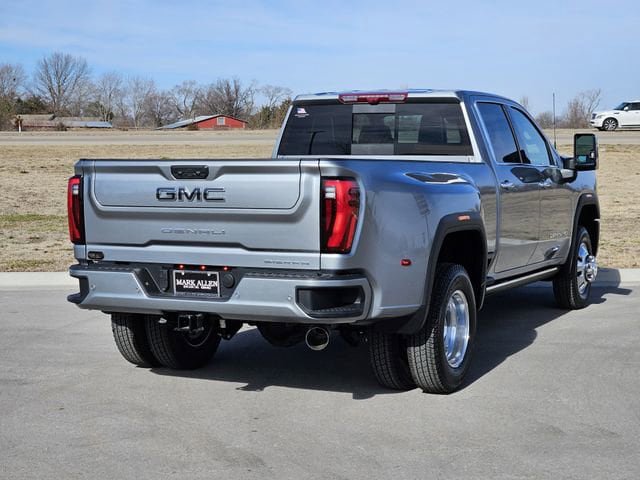 New 2026 GMC Sierra 3500 Denali Ultimate AWD/4WD image 4