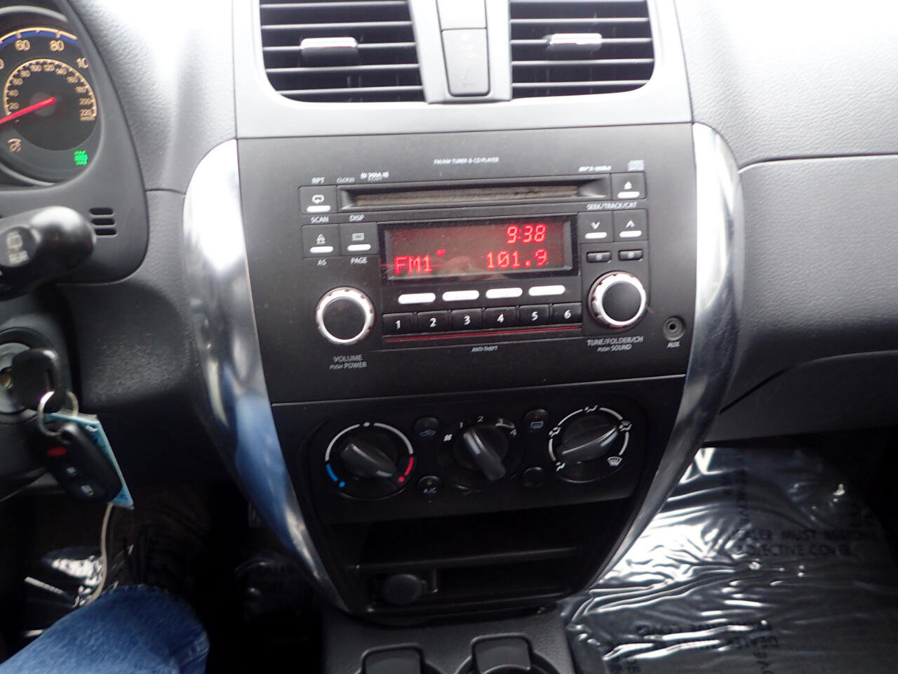 Used 2012 Suzuki SX4 AWD Hatchback image 18