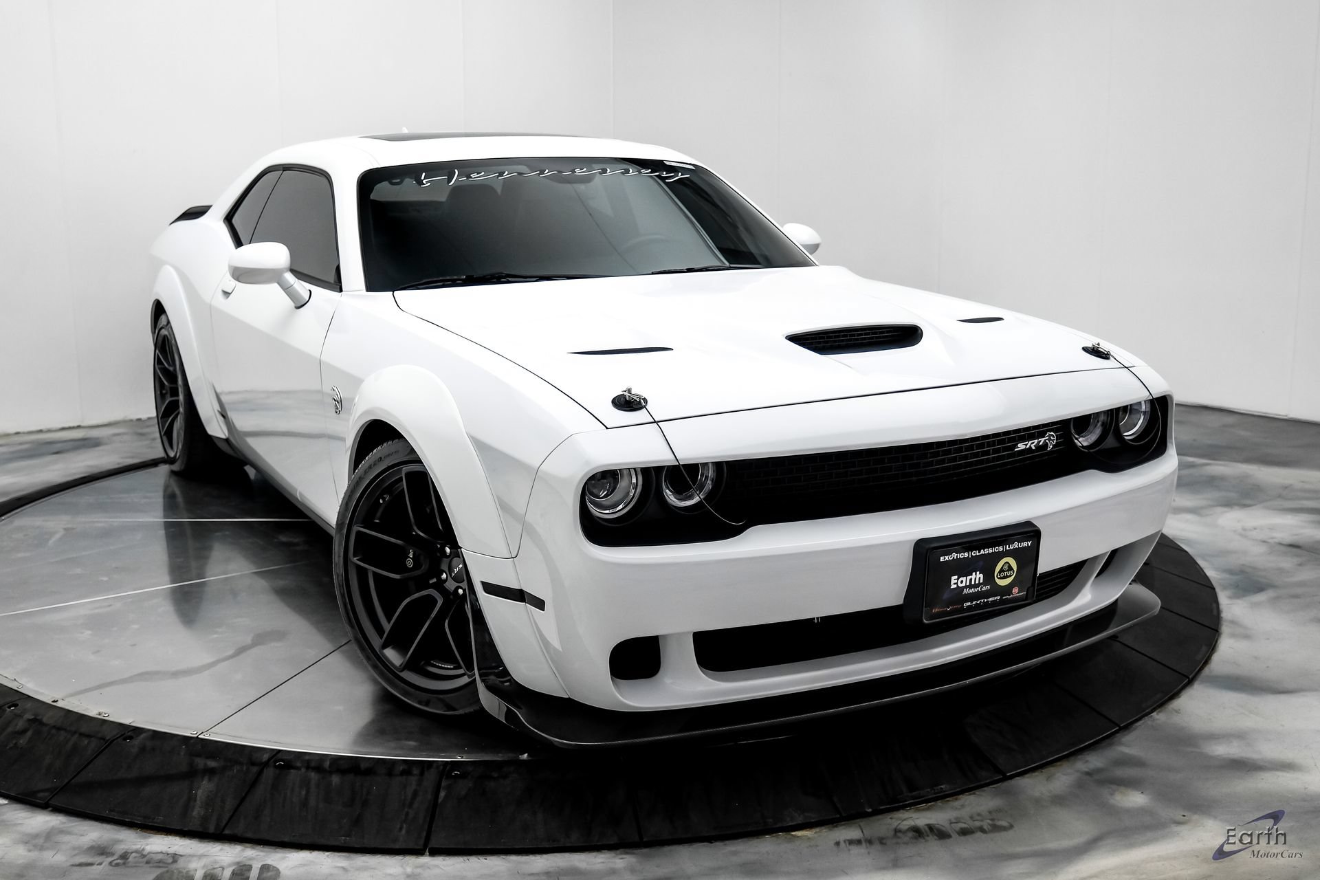 Used 2018 Dodge Challenger SRT Hellcat RWD image 29