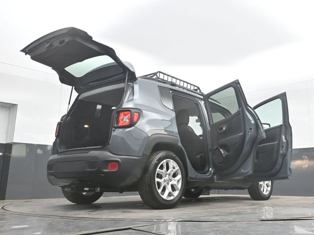Used 2018 Jeep Renegade Altitude FWD image 52