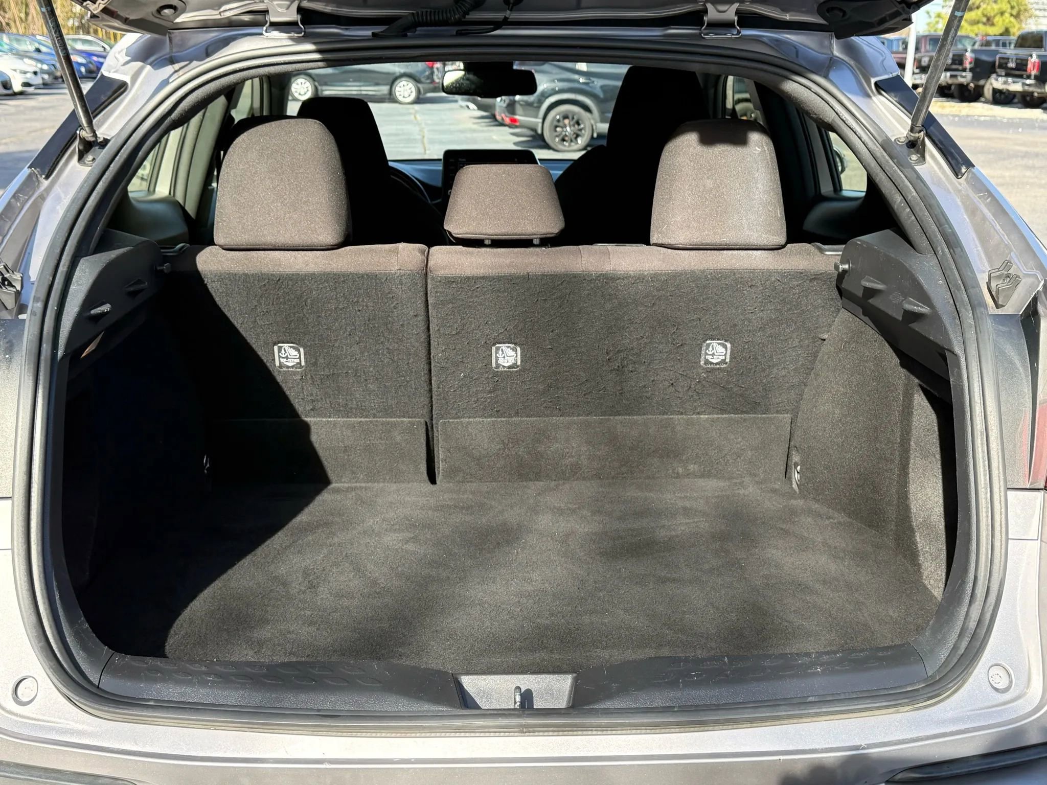 Used 2019 Toyota C-HR LE image 26